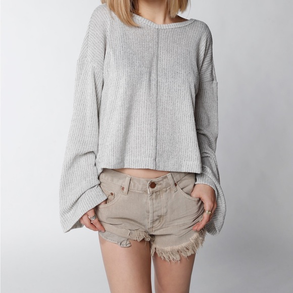 Gray sweater - Picture 1 of 2